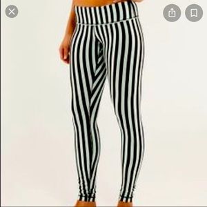 Lululemon Vertical stripe Wunder Under leggings *rare* mint/black